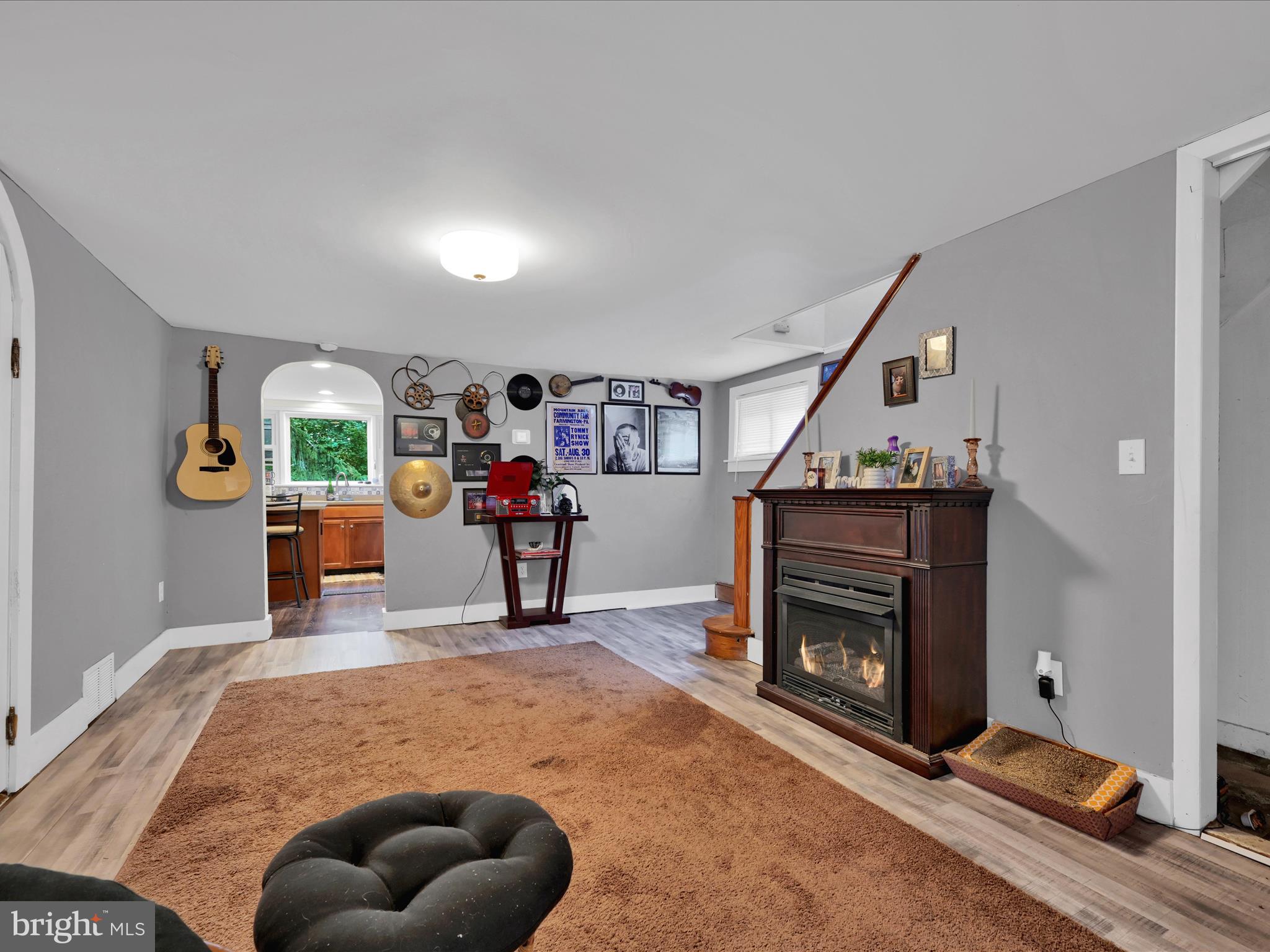 JONESTOWN - Residential