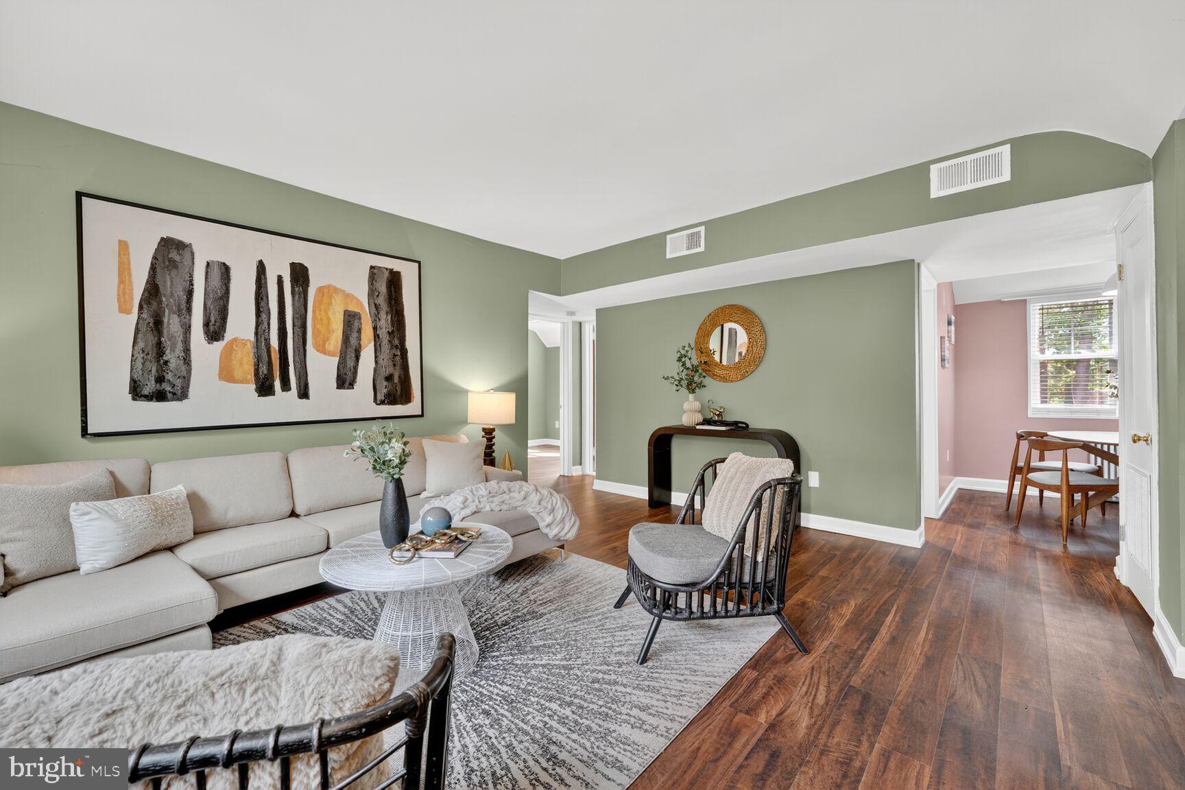 1404 12TH STREET N 21