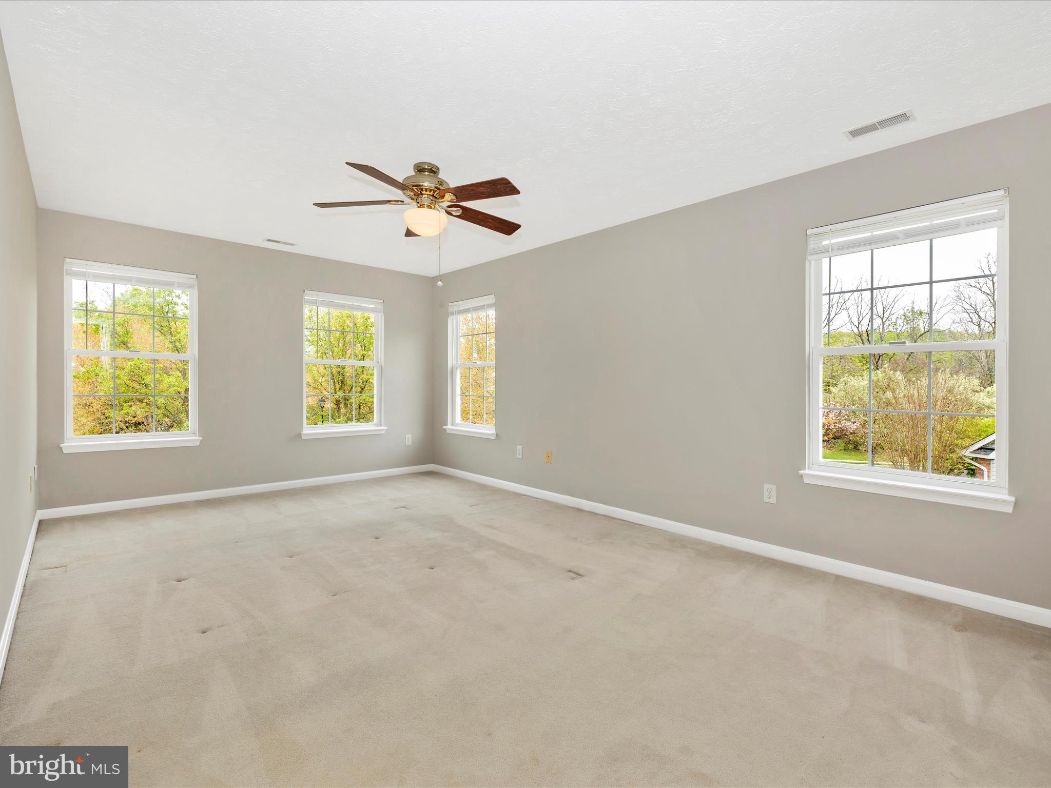 WINDING RIDGE - Residential