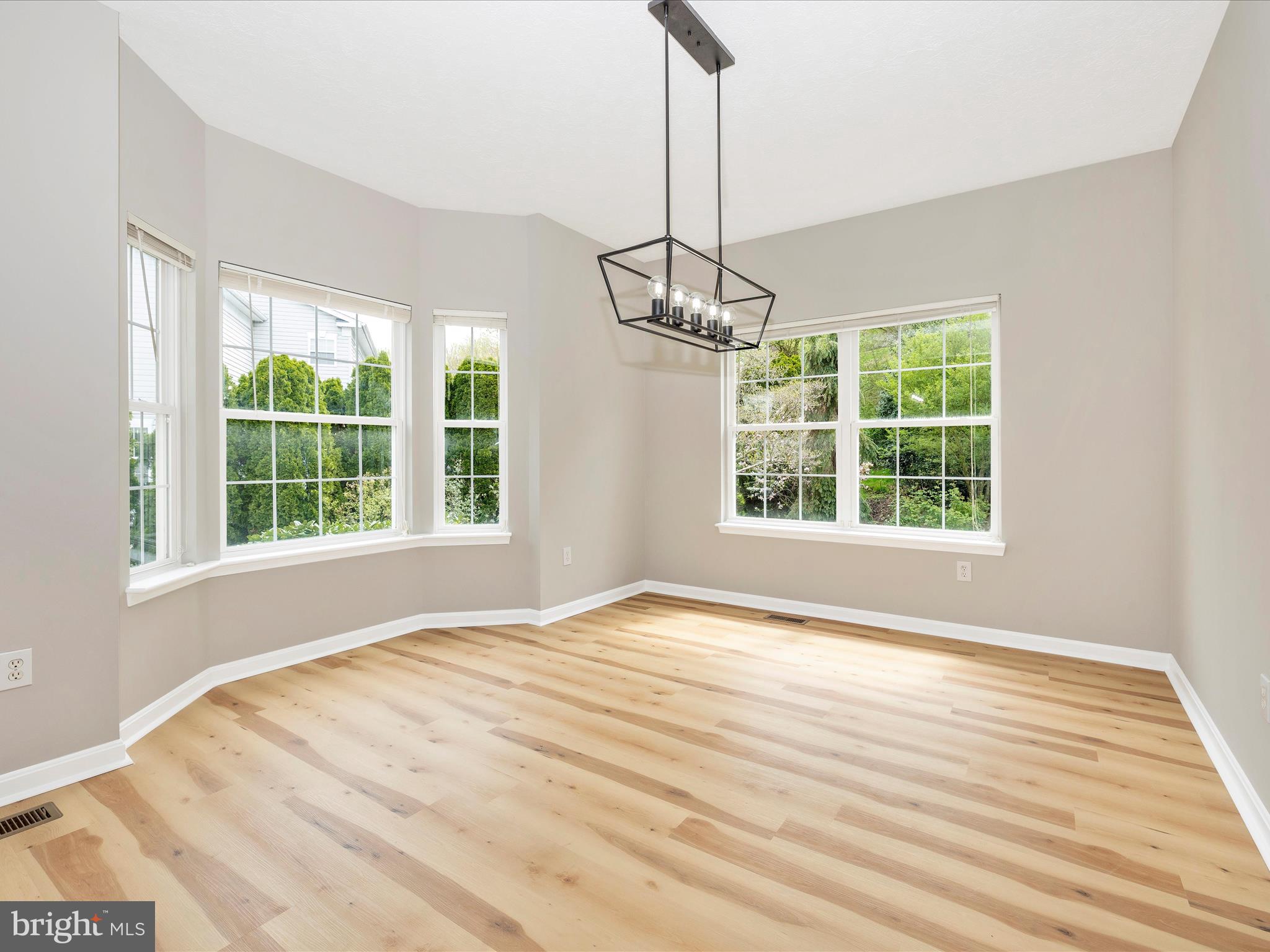 WINDING RIDGE - Residential