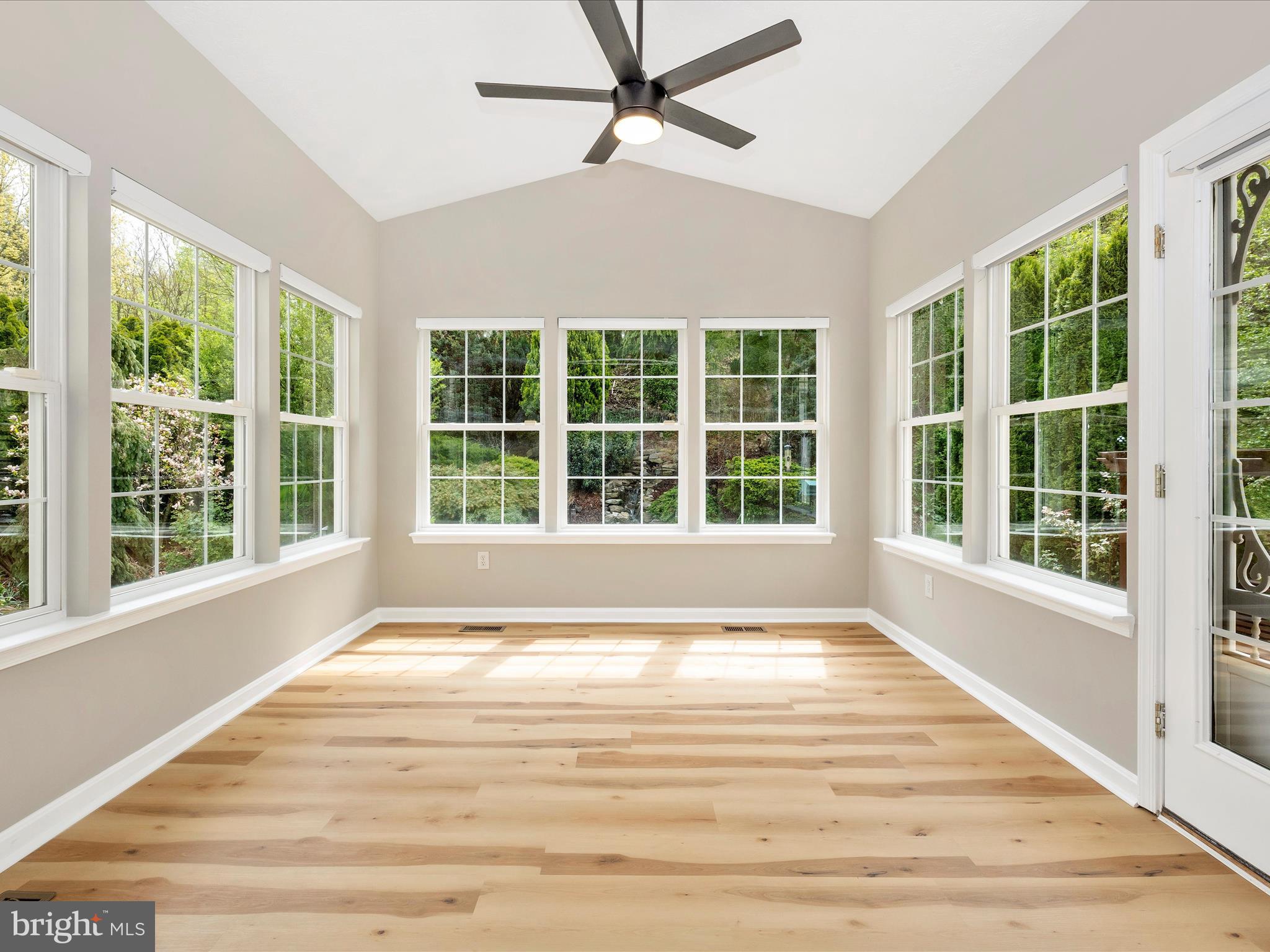 WINDING RIDGE - Residential