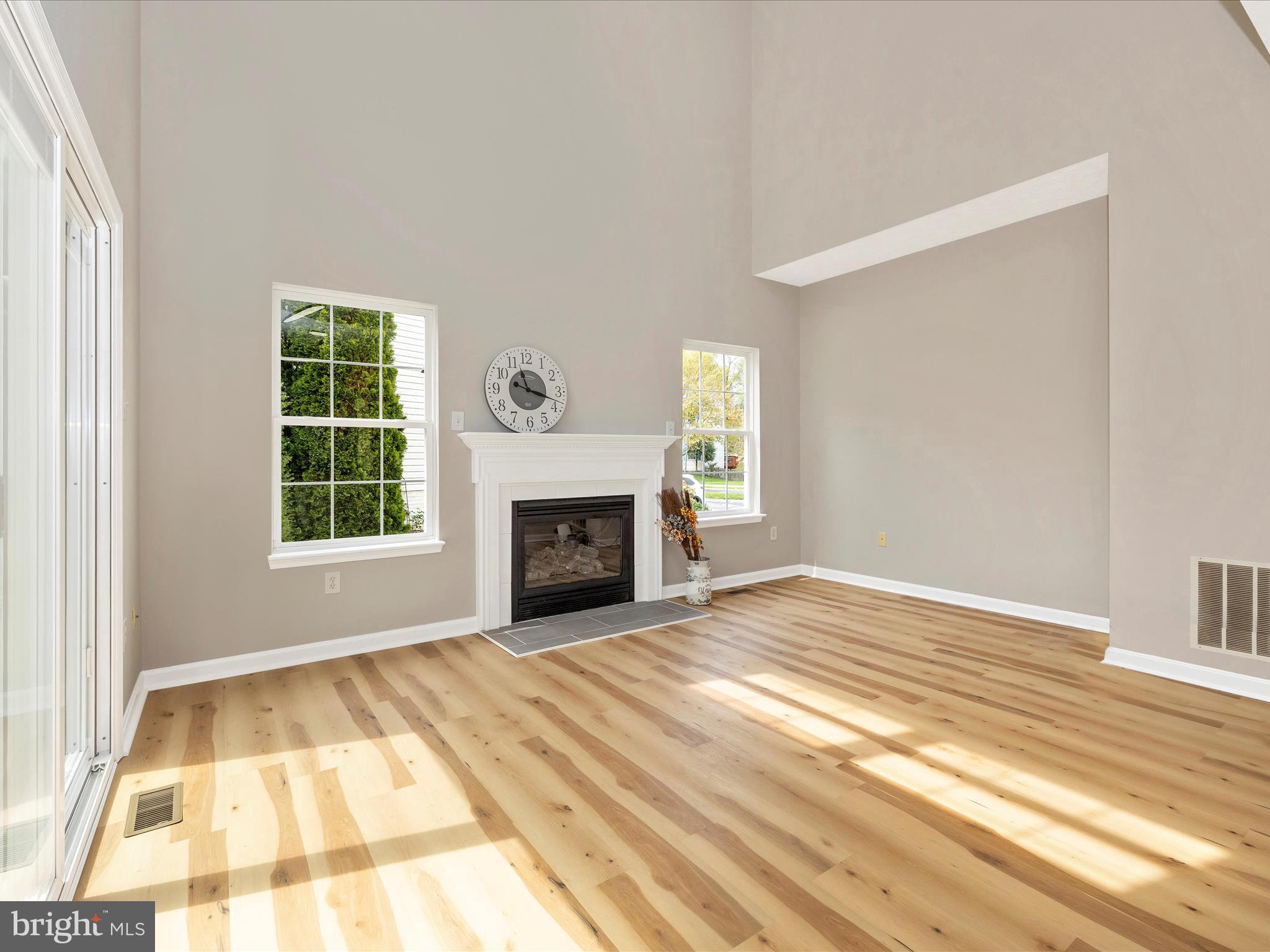 WINDING RIDGE - Residential