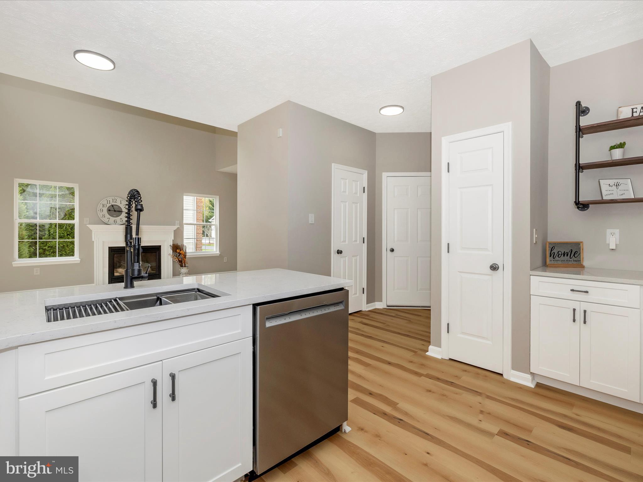 WINDING RIDGE - Residential