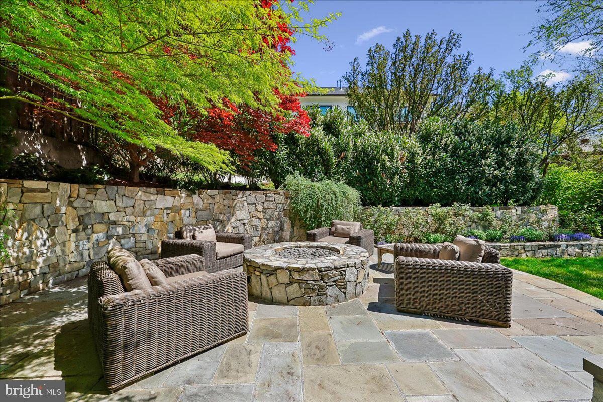 GLEN ECHO HEIGHTS - Residential