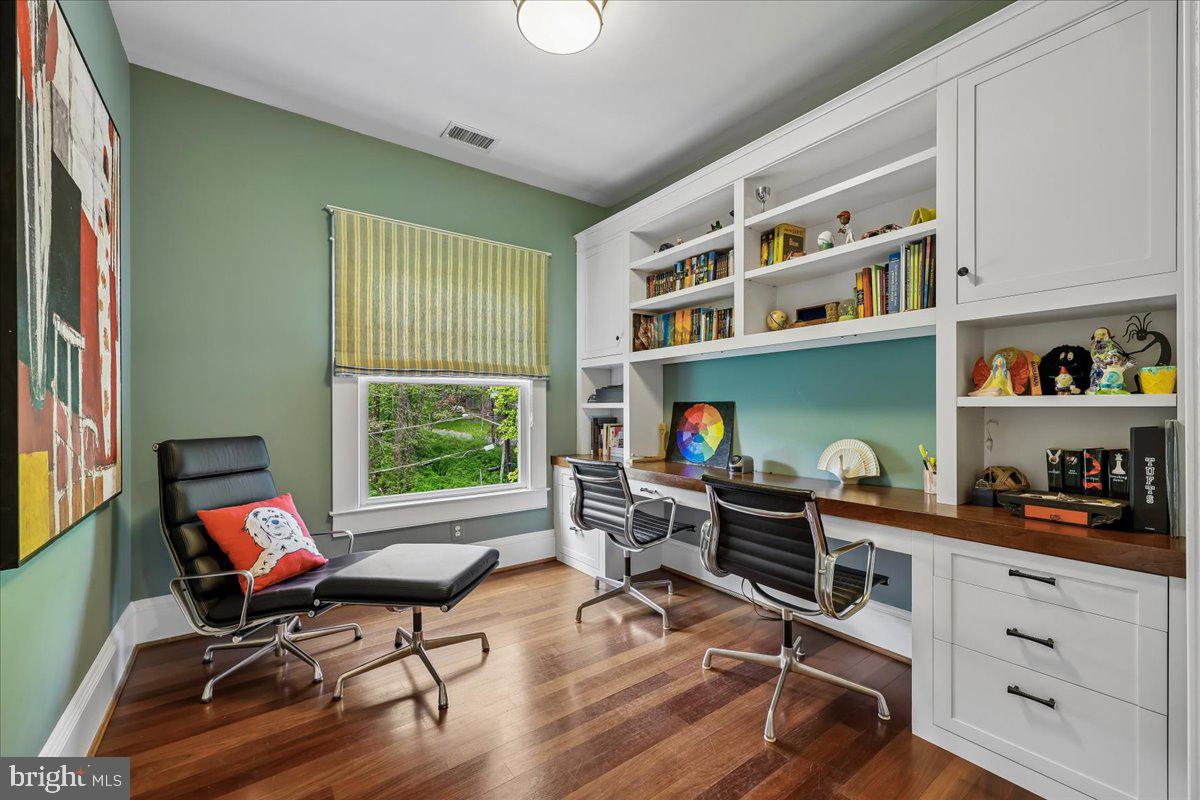 GLEN ECHO HEIGHTS - Residential