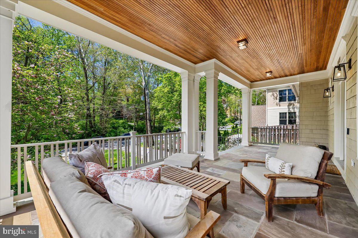 GLEN ECHO HEIGHTS - Residential