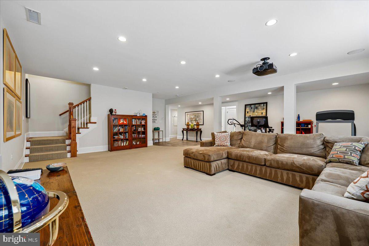 GLEN ECHO HEIGHTS - Residential