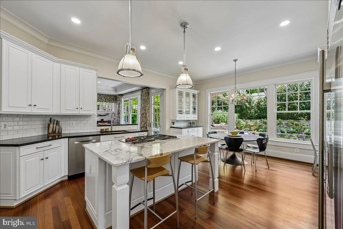 GLEN ECHO HEIGHTS - Residential