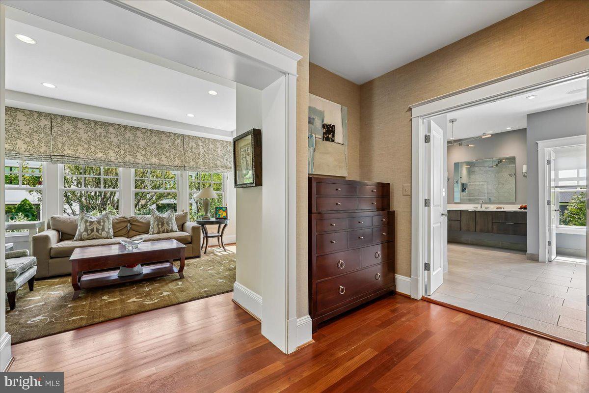 GLEN ECHO HEIGHTS - Residential