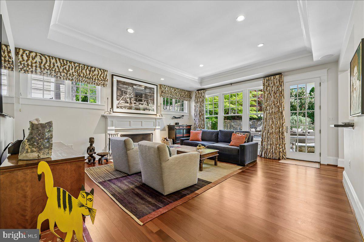 GLEN ECHO HEIGHTS - Residential