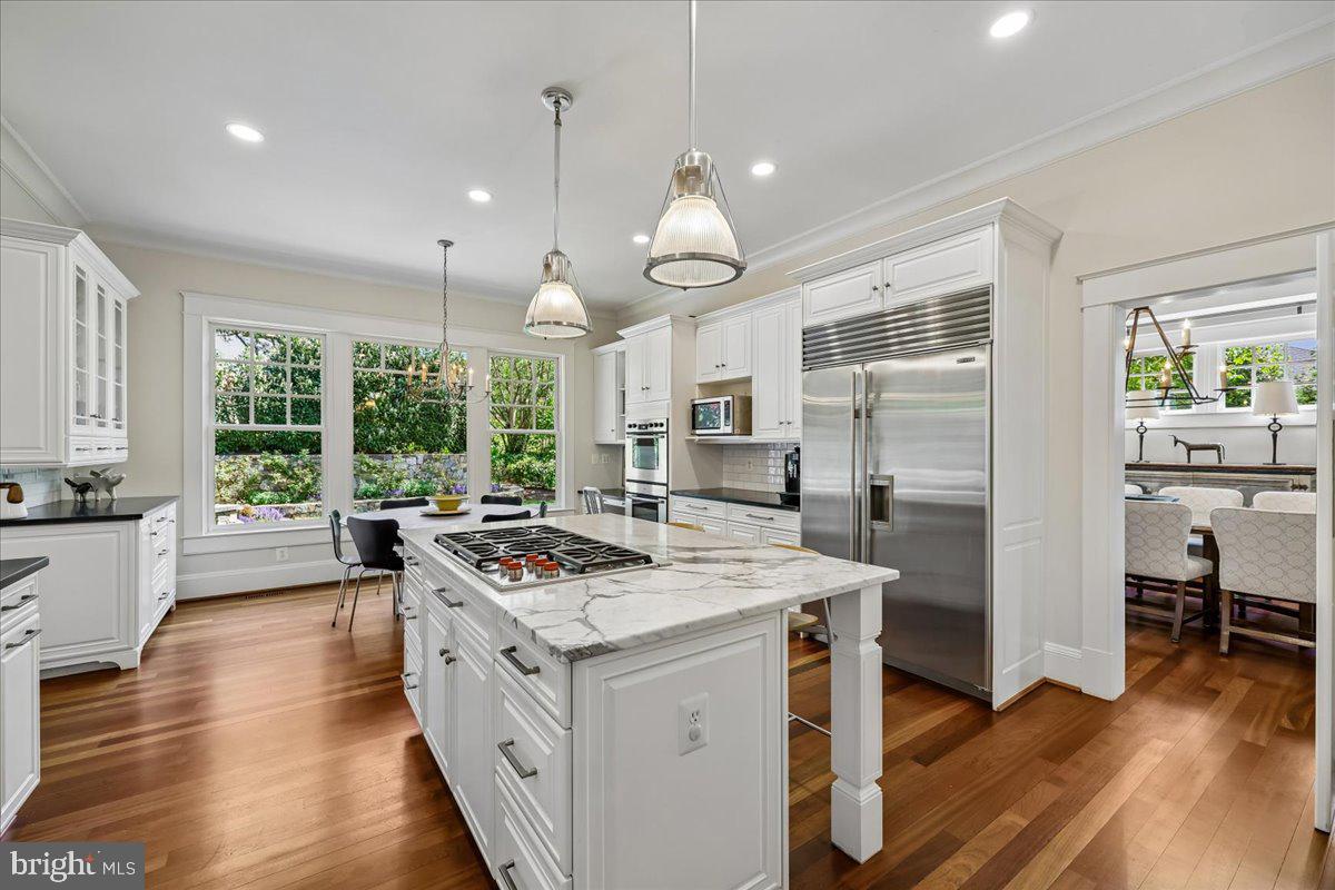 GLEN ECHO HEIGHTS - Residential