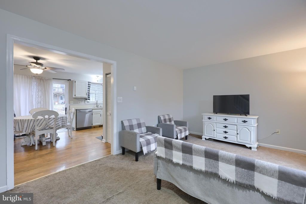 Photo of 129 Chukar Court, Lititz, PA 17543 (MLS # PALA2045328)