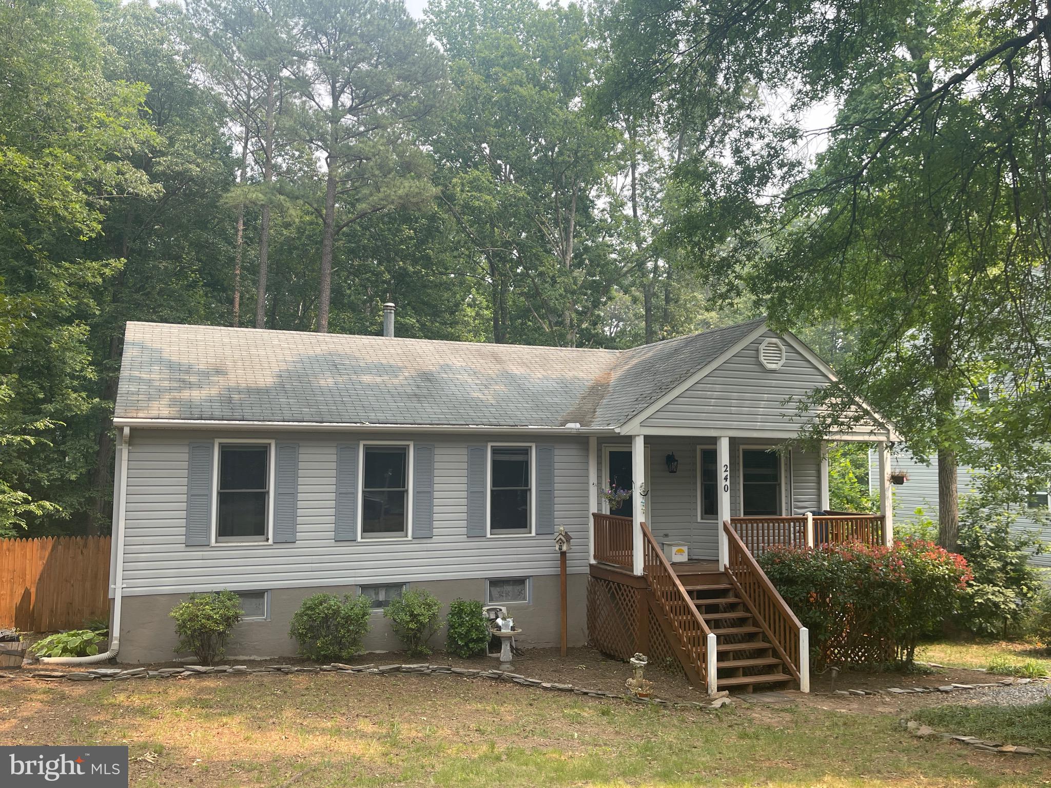 LAKE LAND OR - Residential