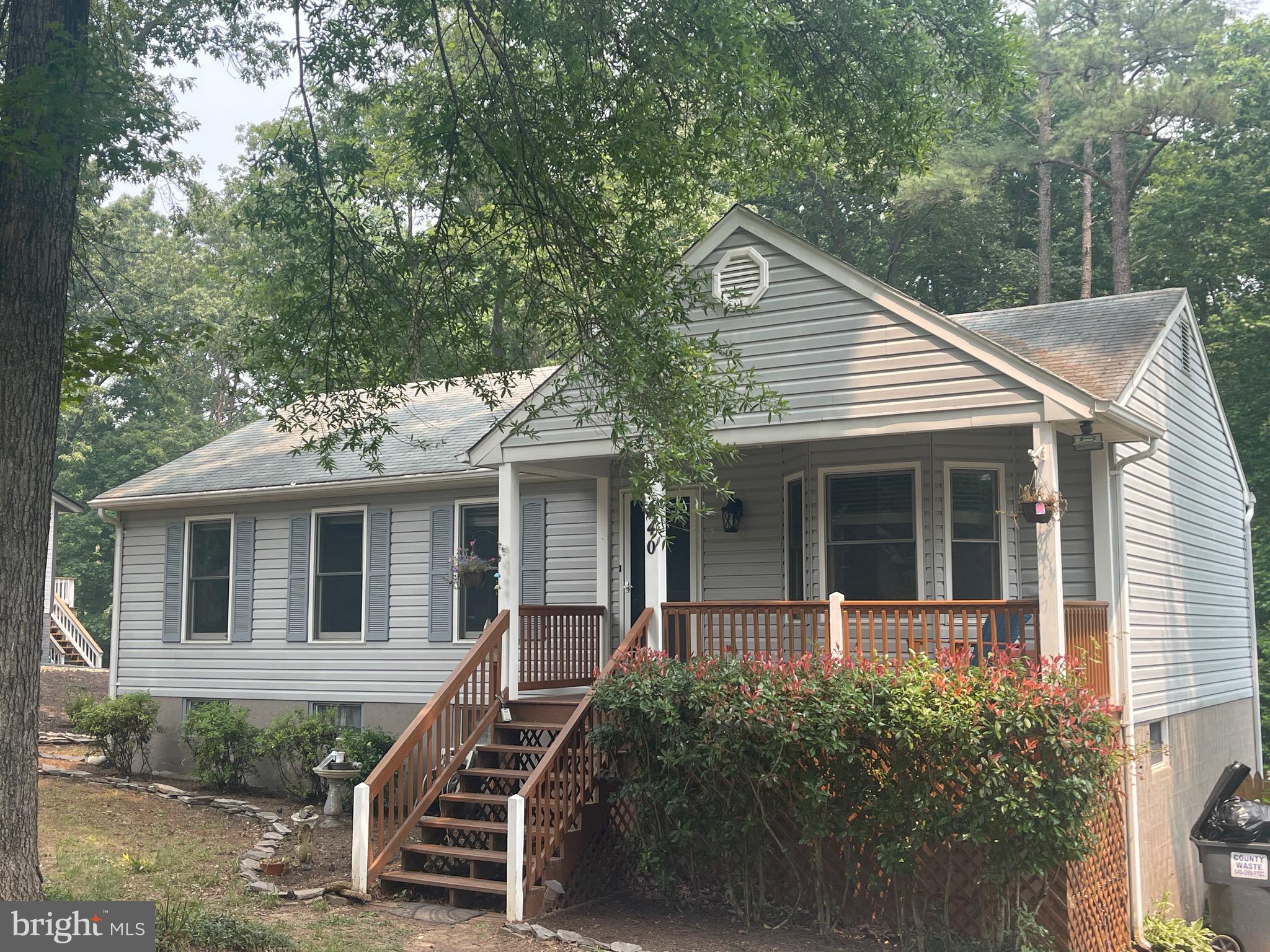 LAKE LAND OR - Residential