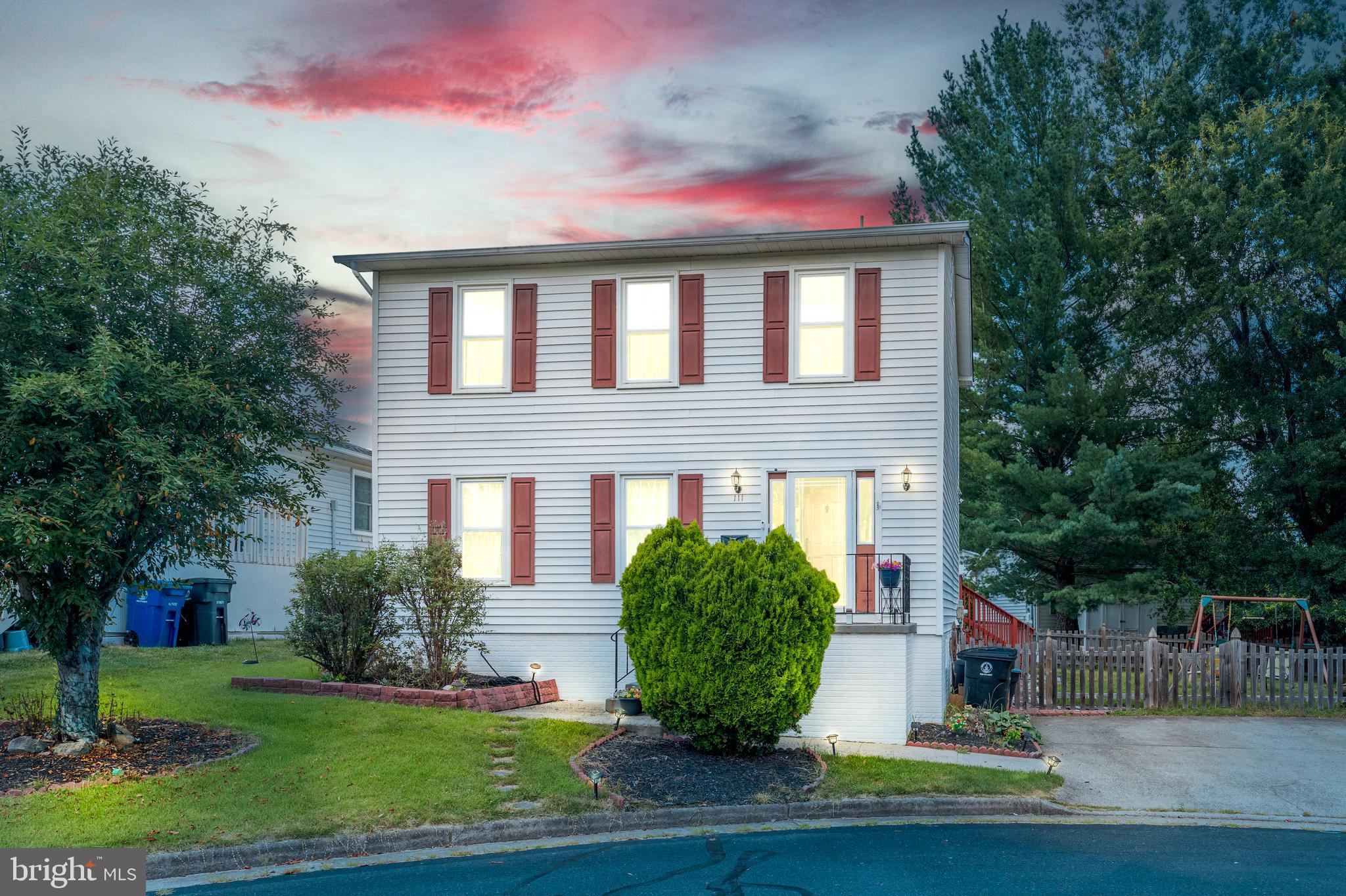 111 OAK VIEW DRIVE SE