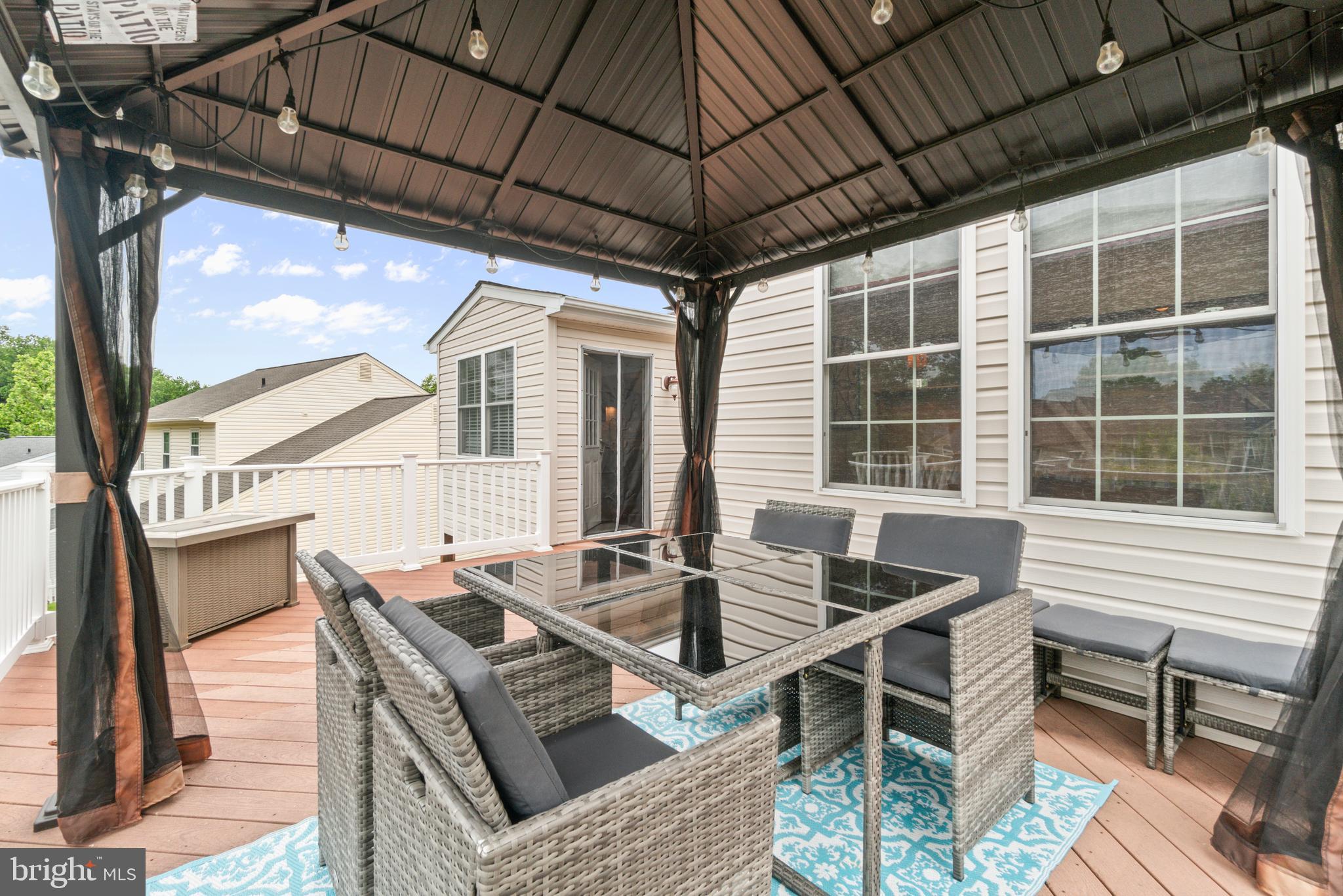 OAKHURST - Residential