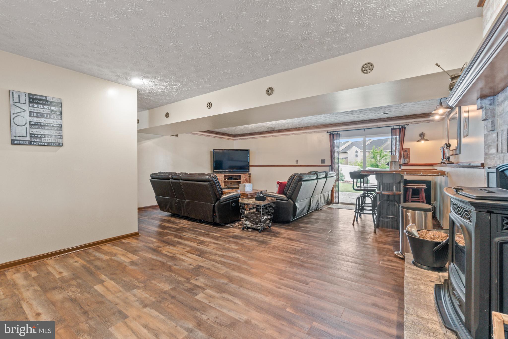 OAKHURST - Residential