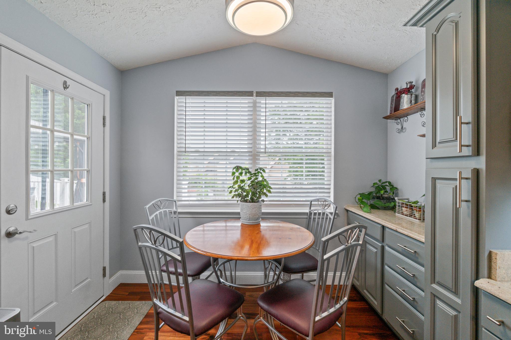 OAKHURST - Residential