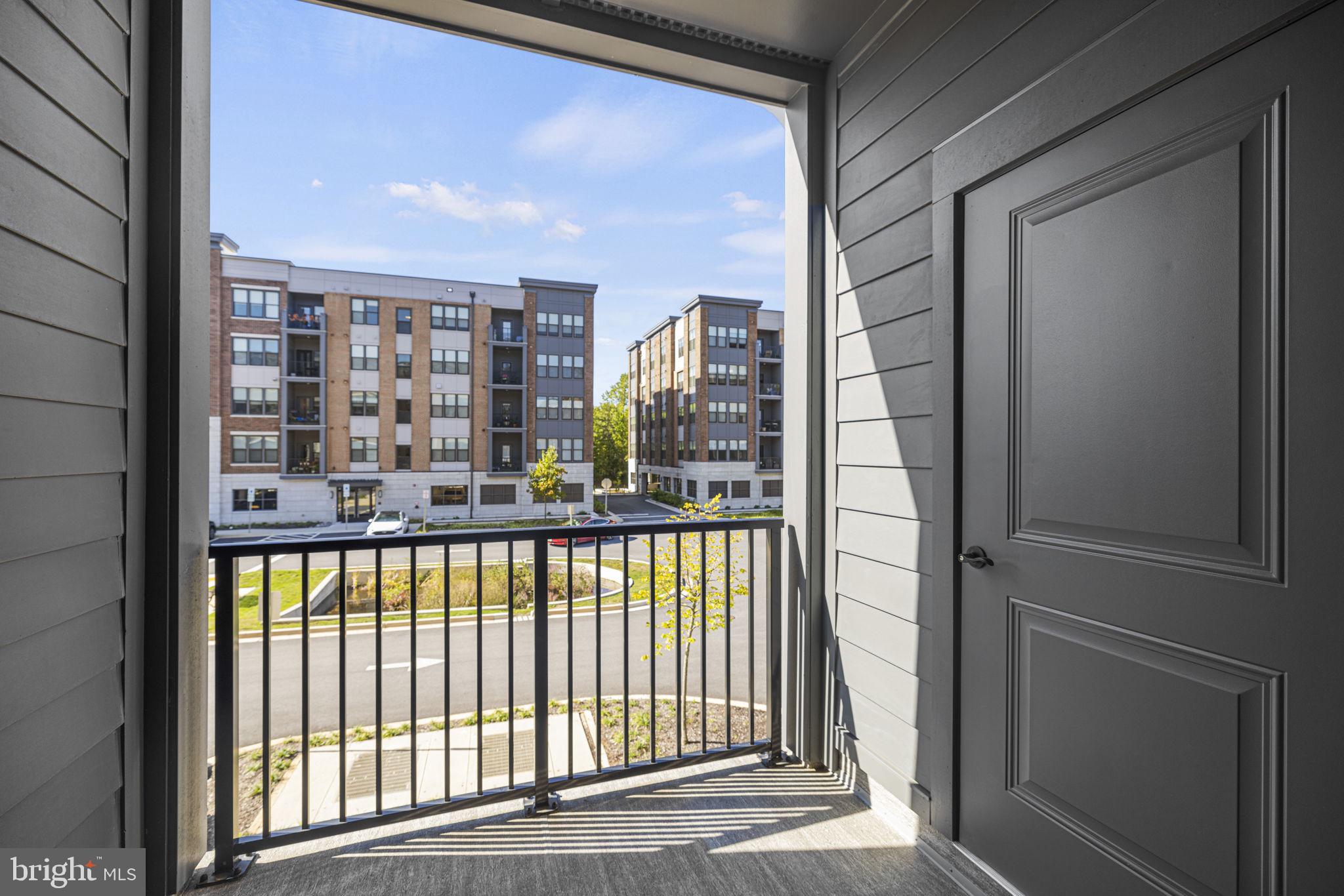 TOWER OAKS - Residential