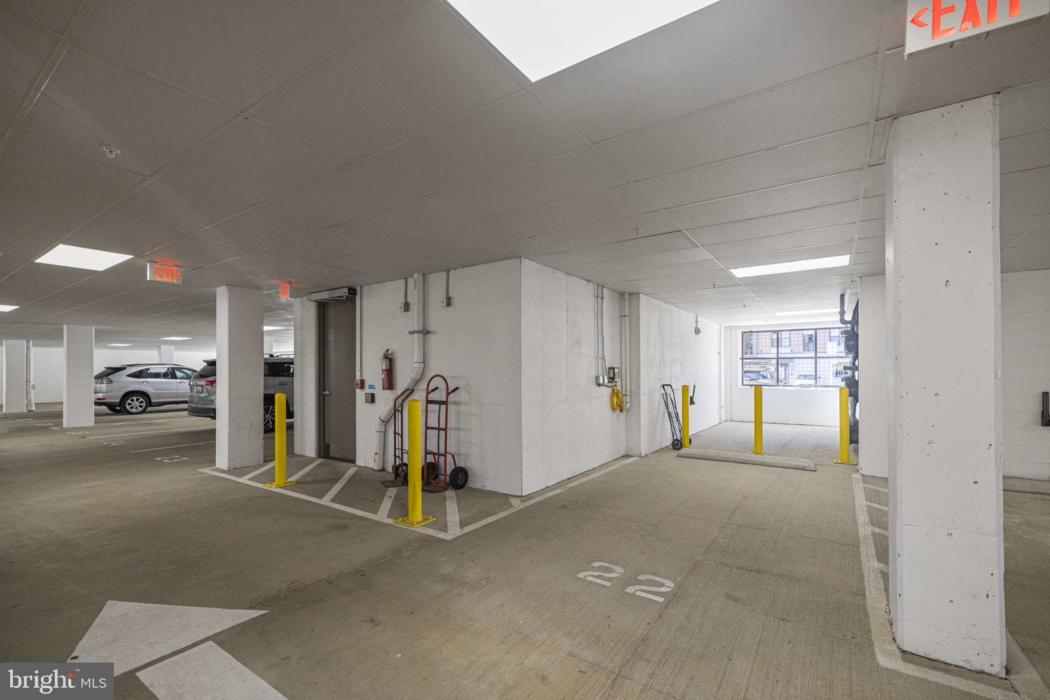 TOWER OAKS - Residential