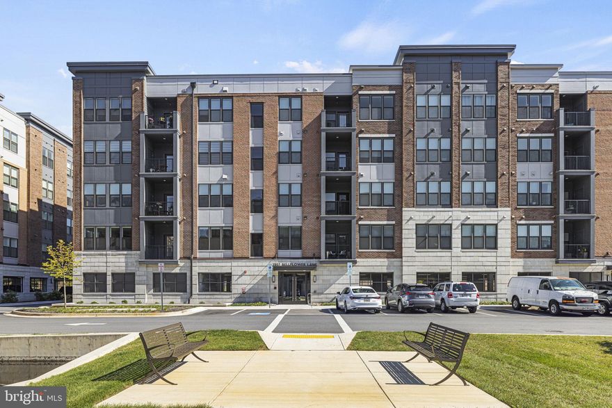 Welcome to Tower Oaks, a new construction community by Pulte. Built in 2021, this like-new corner unit Brooklyn model condo features 2 bedrooms, 2 bathrooms, high ceilings, private balcony, and a spacious open layout. Highlights include a massive primary walk-in closet, extra large kitchen island, one reserved garage parking, separate laundry room, plenty of storage, and more! 
Tower Oaks is a new, modern community with luxurious amenities including an outdoor pool, neighborhood cafe, club room, fitness center and yoga studio, tot lot, sport court, and an Amazon Hub. This home is perfectly situated between Pike & Rose, Park Potomac, and all the conveniences of Rockville Pike while also providing easy access to commuter routes and Metro.