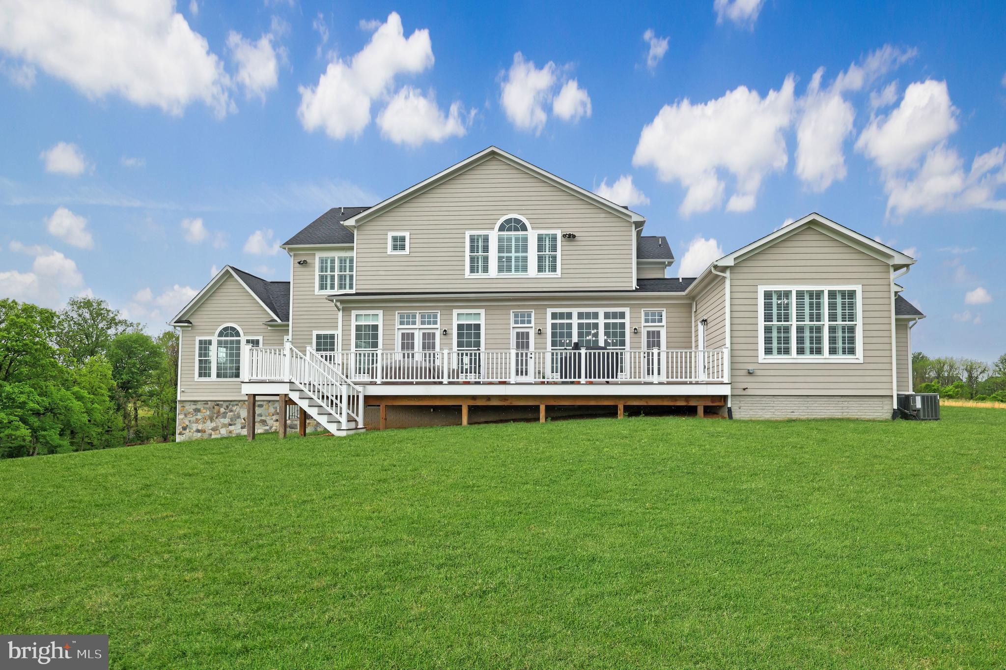 HUNT RIDGE PRESERVE - Residential