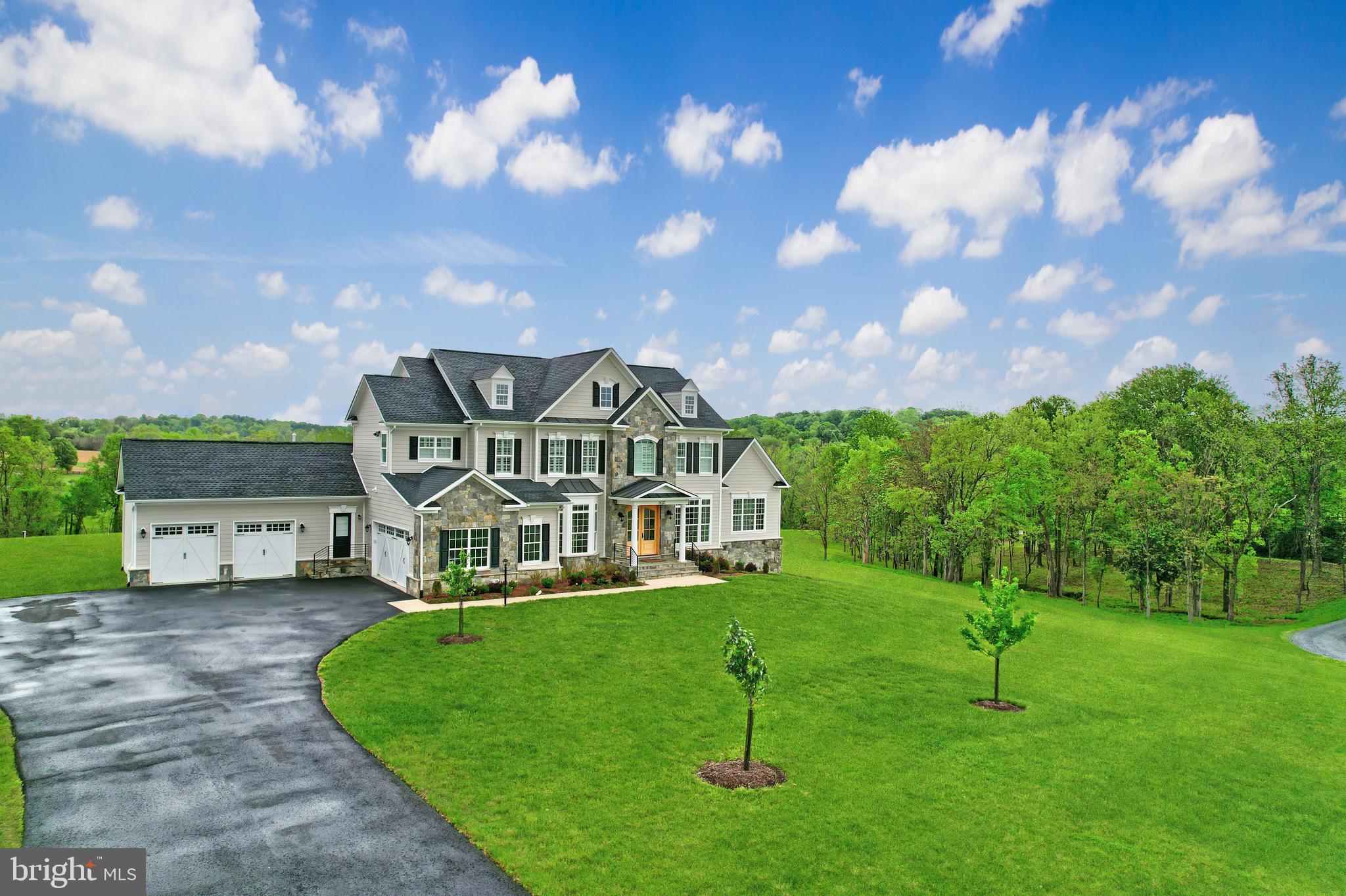 HUNT RIDGE PRESERVE - Residential