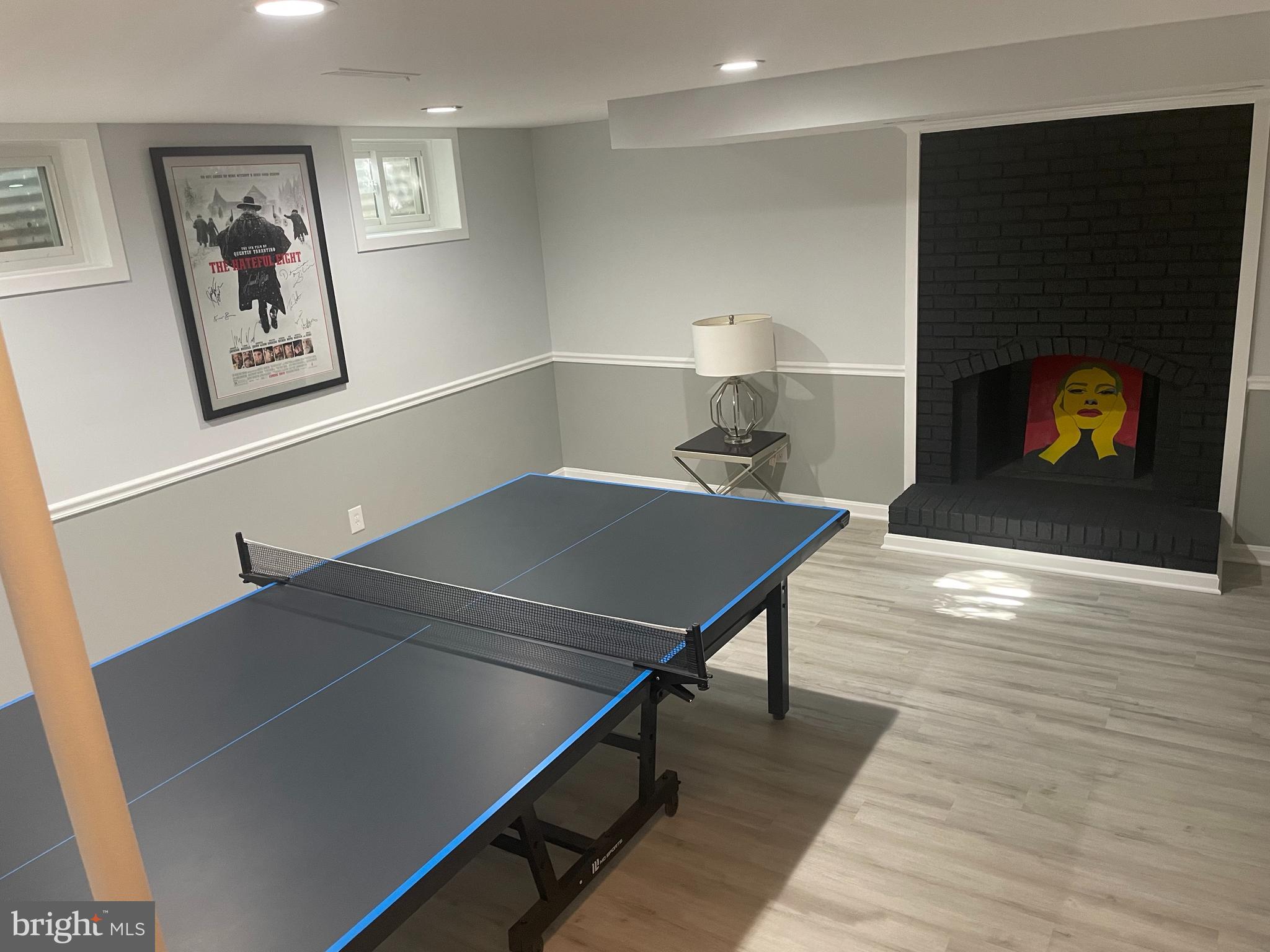 POTOMAC OUTSIDE - Residential