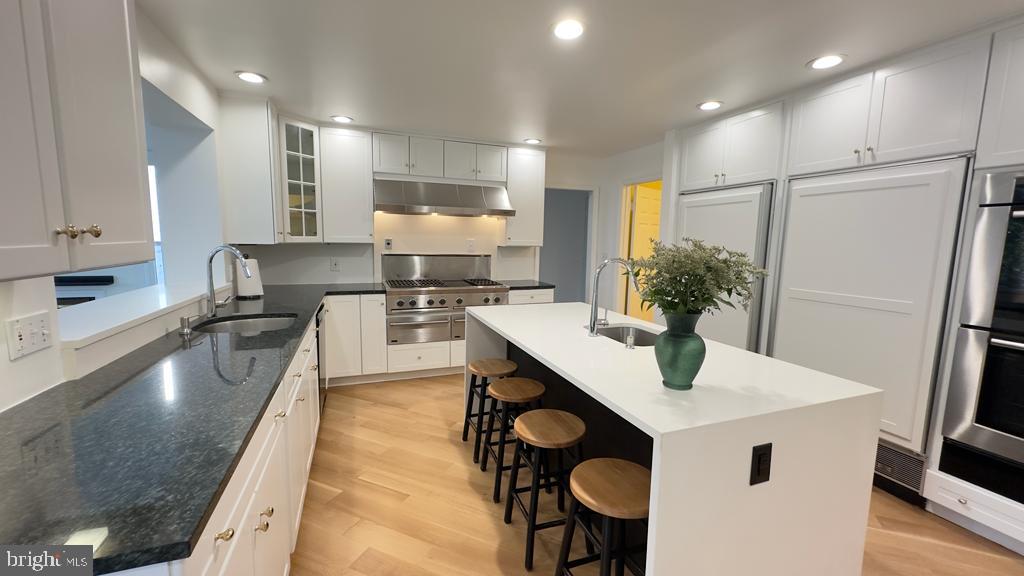 POTOMAC OUTSIDE - Residential