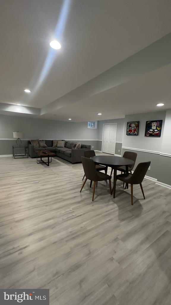 POTOMAC OUTSIDE - Residential