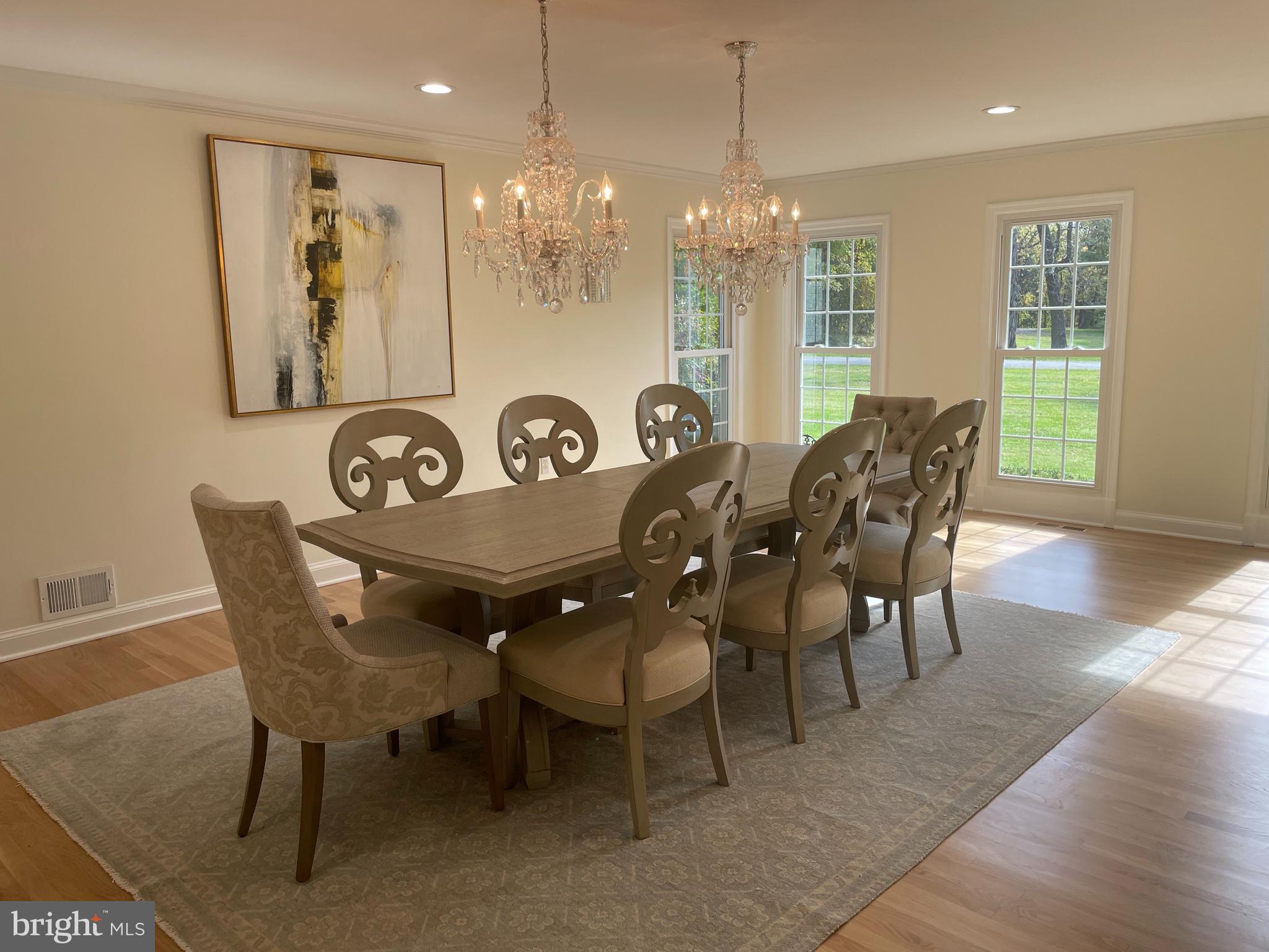 POTOMAC OUTSIDE - Residential