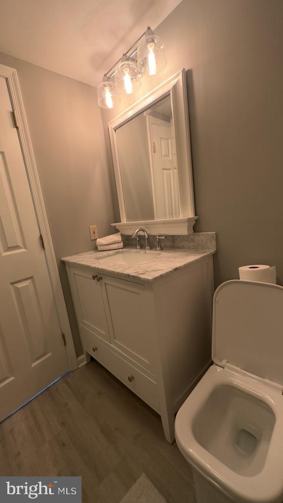 POTOMAC OUTSIDE - Residential