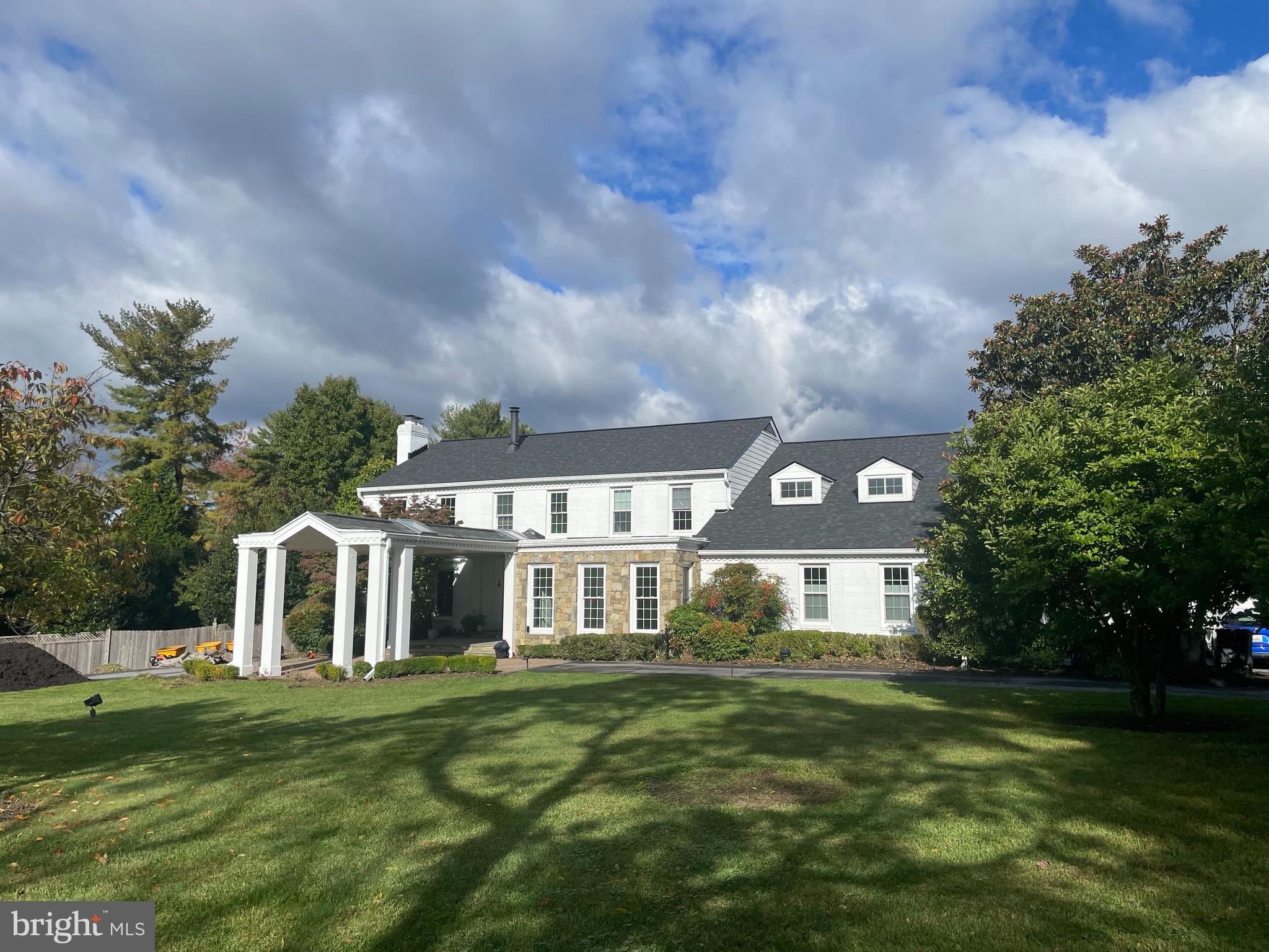 POTOMAC OUTSIDE - Residential