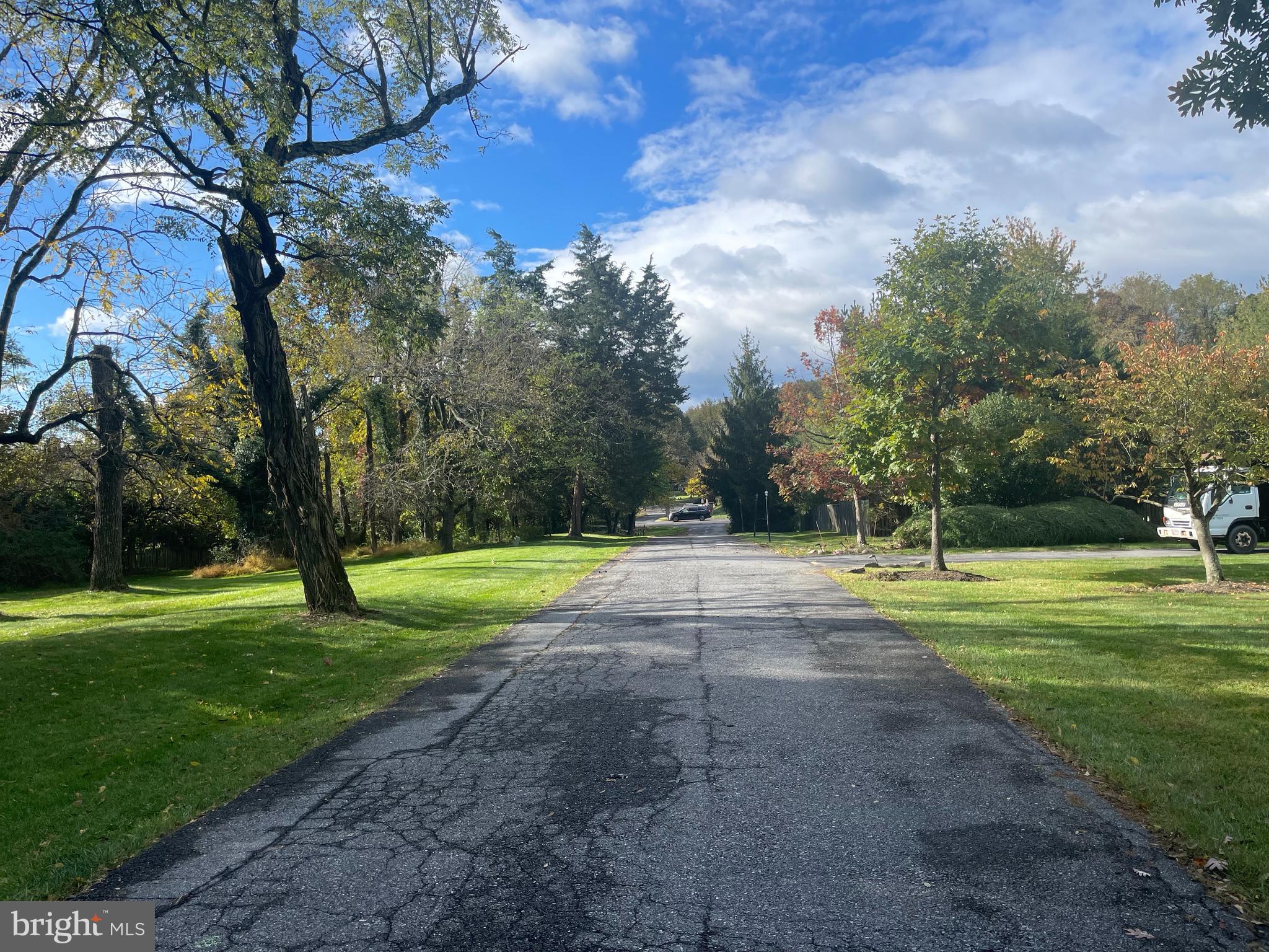 POTOMAC OUTSIDE - Residential