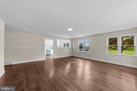 Tiny photo for 7 Meadowview Avenue, PENNSVILLE, NJ 08070 (MLS # NJSA2018954)