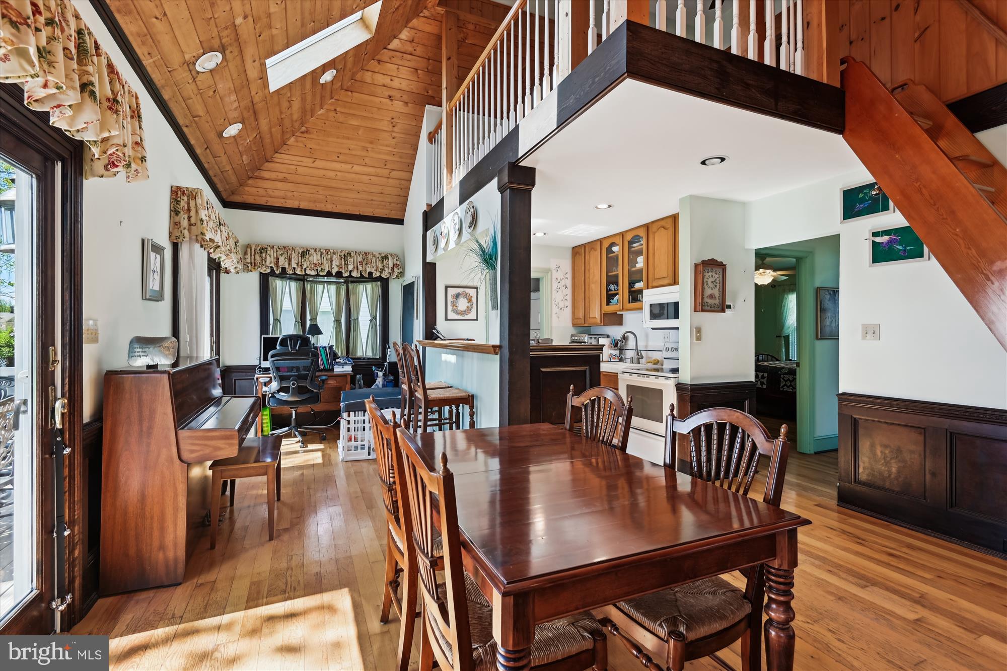 COLUMBIA BEACH - Residential