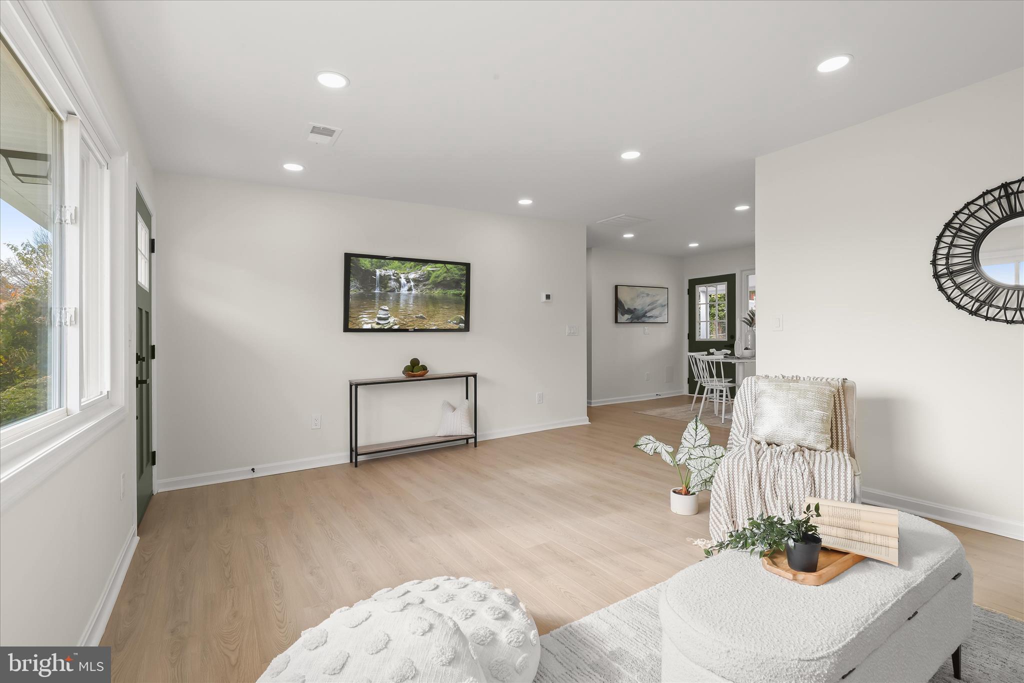 GARDENVILLE - Residential