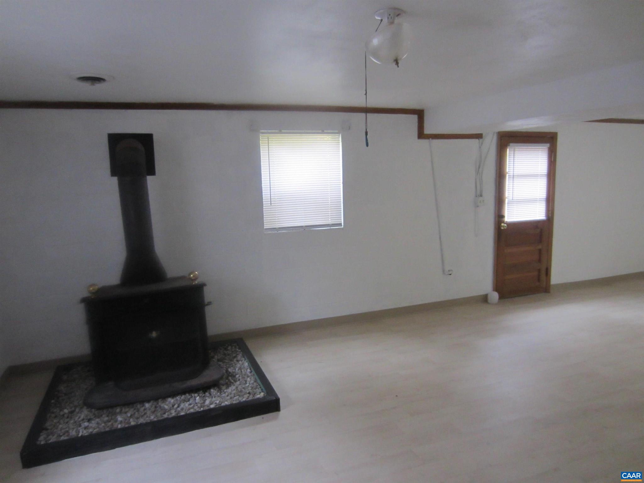 UNKNOWN - Residential Lease