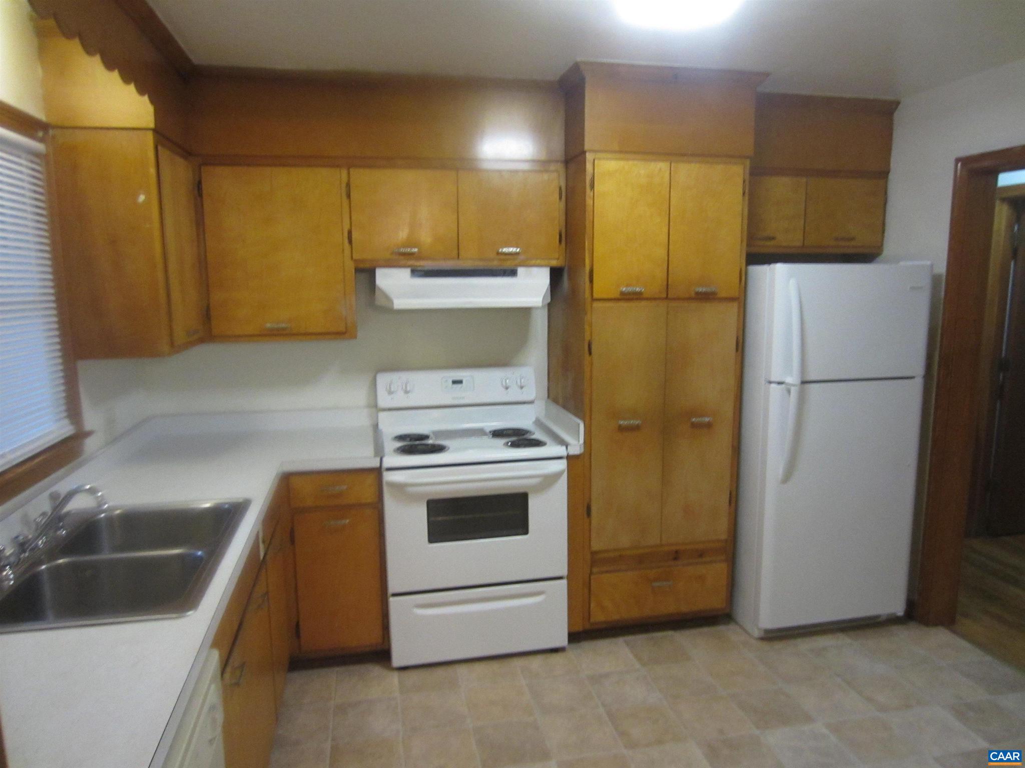 UNKNOWN - Residential Lease