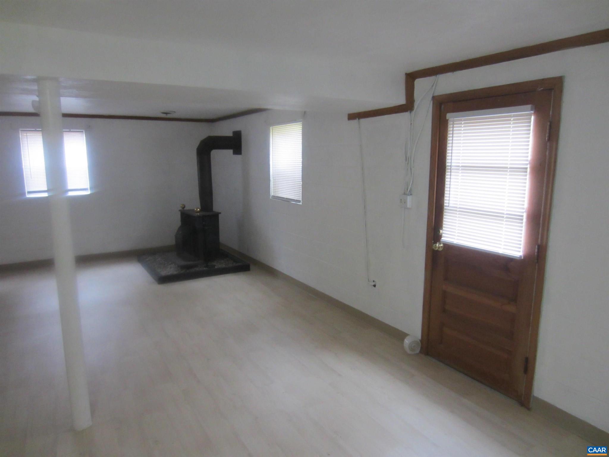 UNKNOWN - Residential Lease