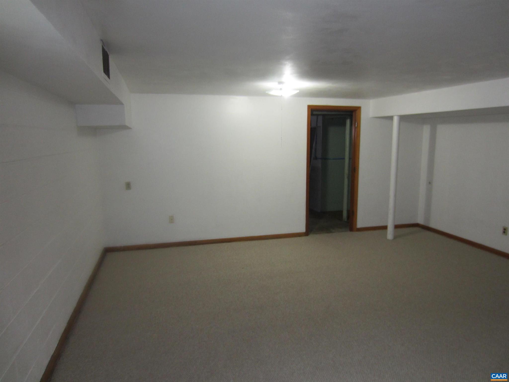 UNKNOWN - Residential Lease