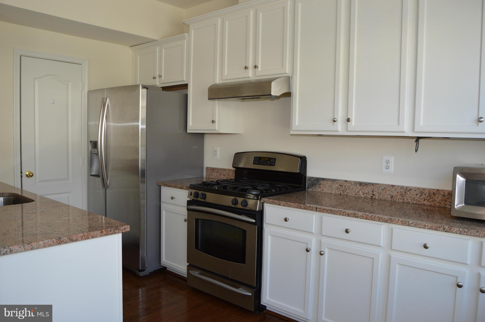 KING FARM BAILEYS COMMON - Residential Lease