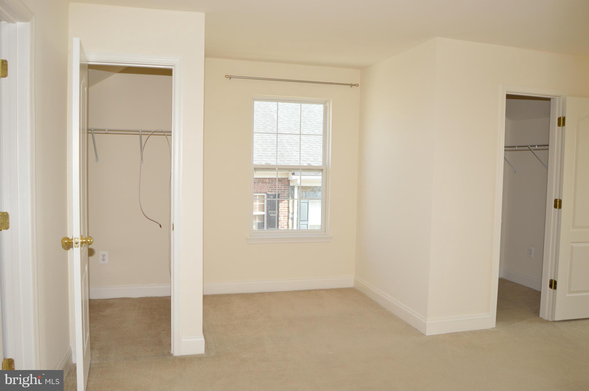 KING FARM BAILEYS COMMON - Residential Lease