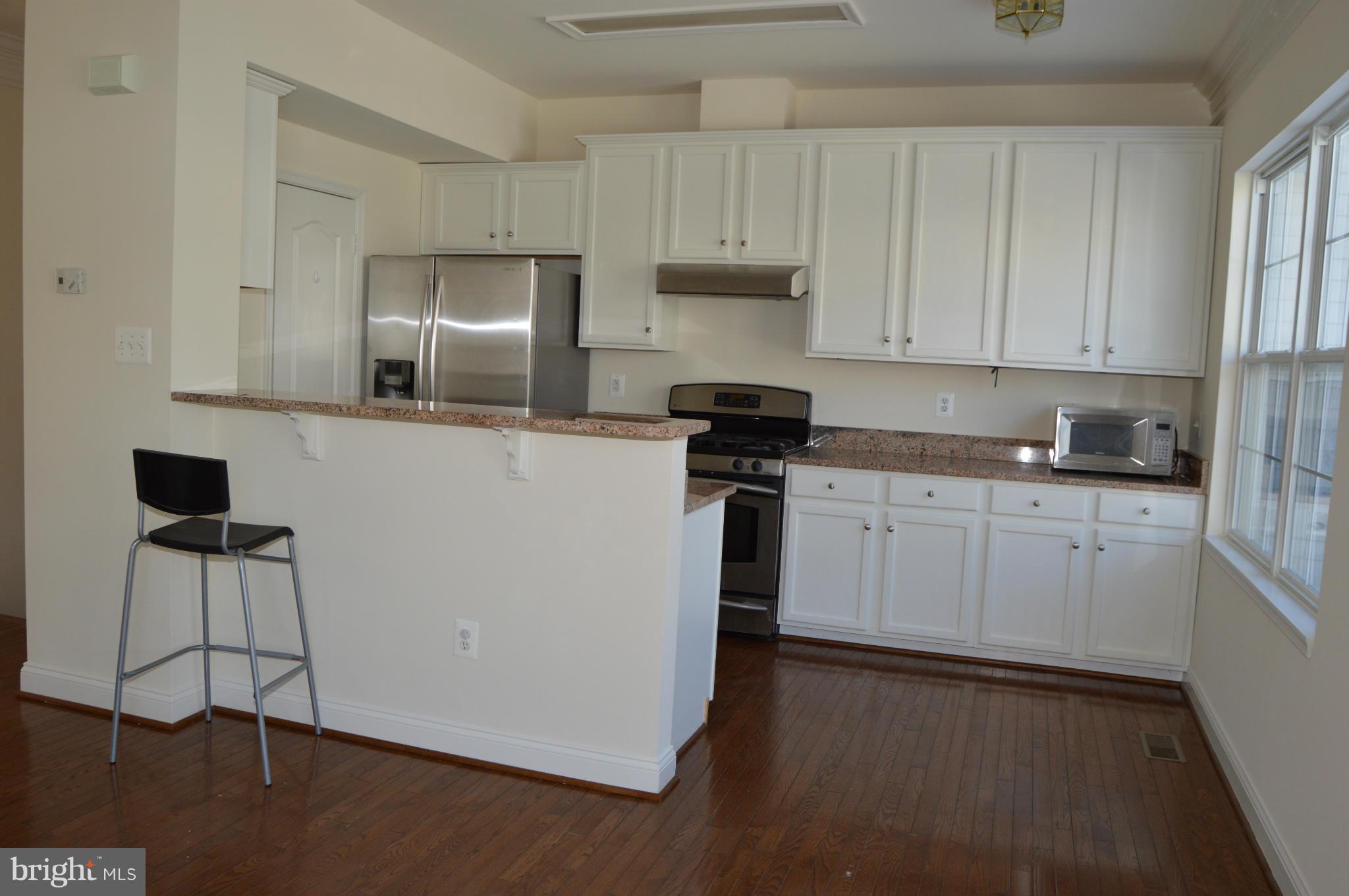 KING FARM BAILEYS COMMON - Residential Lease