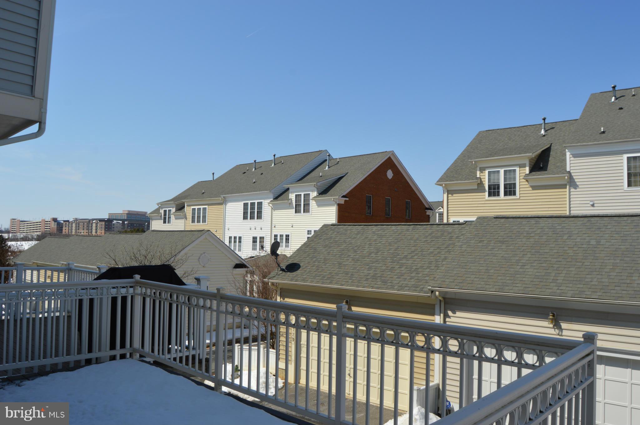 KING FARM BAILEYS COMMON - Residential Lease