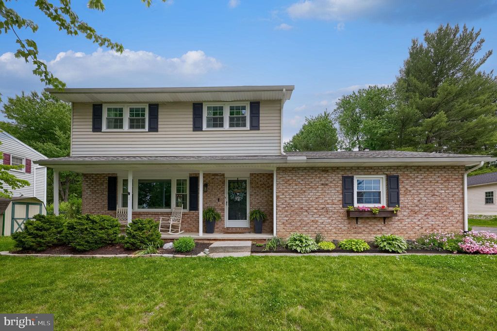 Photo of 1019 Devonshire Road, LANCASTER, PA 17601 (MLS # PALA2088804)