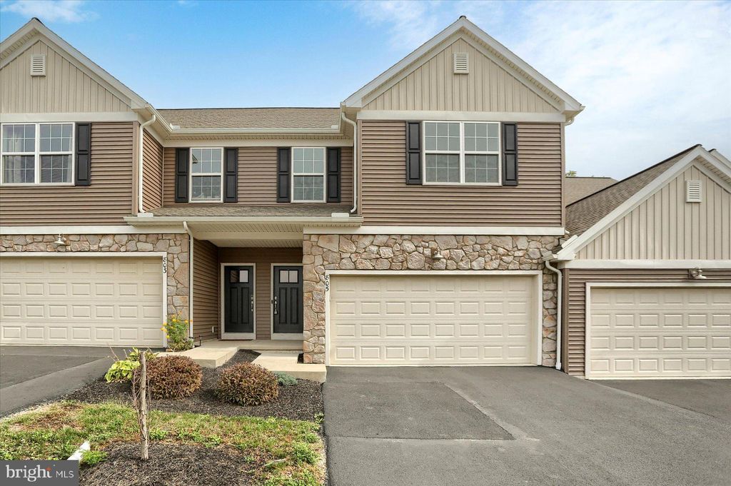 Photo of 805 Anthony Drive, HARRISBURG, PA 17111 (MLS # PADA2050216)