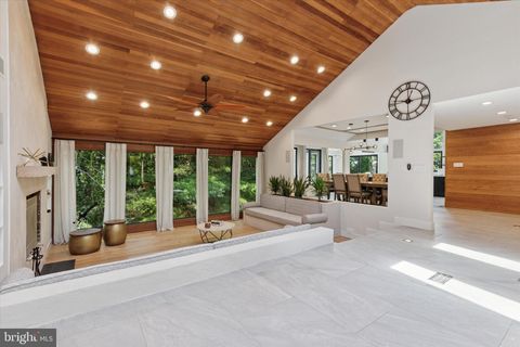 1220 VALLEY ROAD VILLANOVA PA 19085