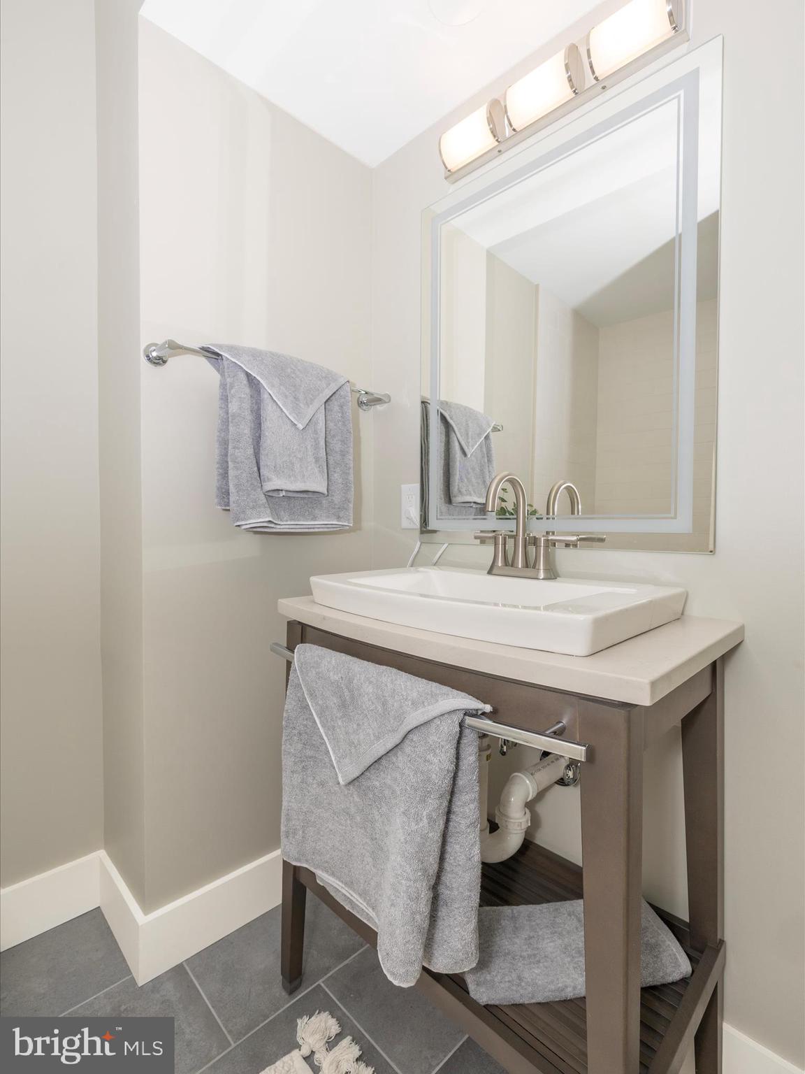 LAYHILL SOUTH - Residential