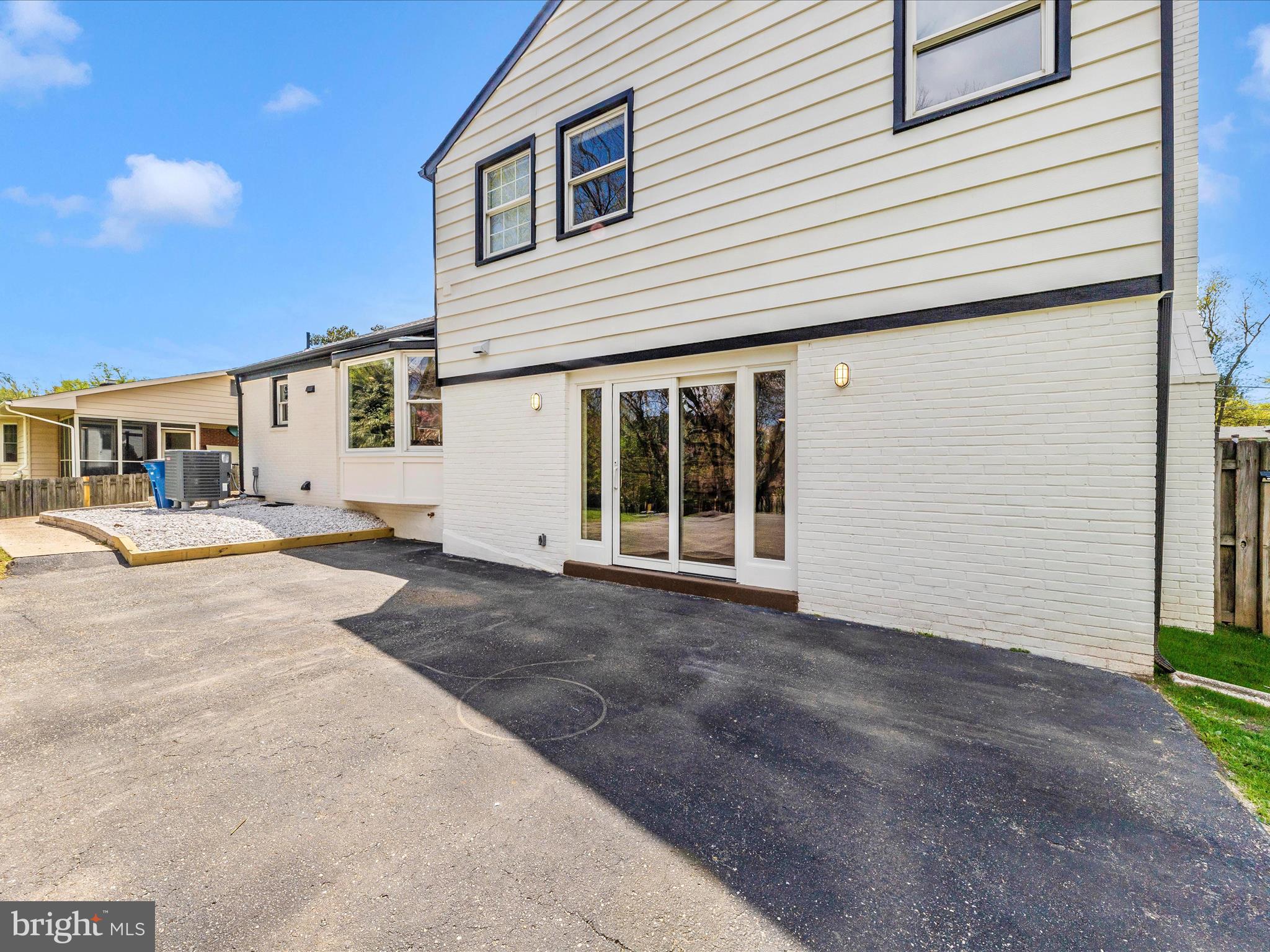 LAYHILL SOUTH - Residential